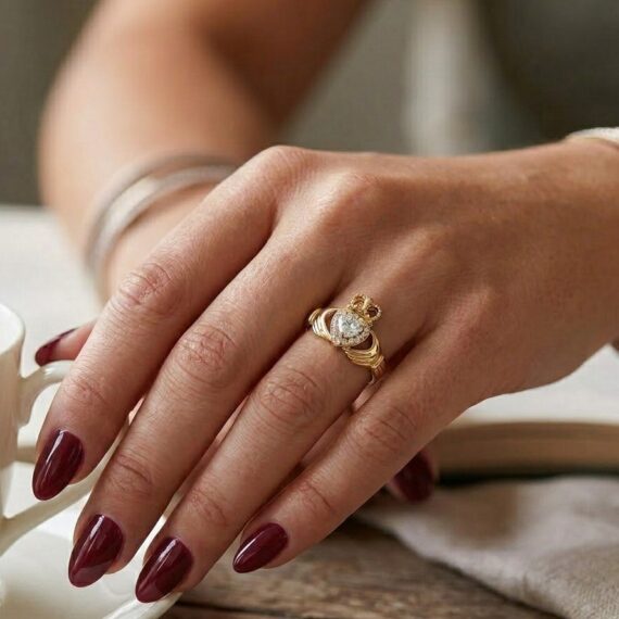 9ct Gold Claddagh Ring – CL28