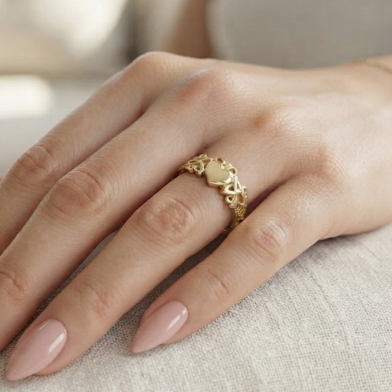 9ct Gold Claddagh Ring – CL40