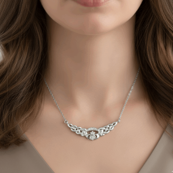 9ct gold claddagh necklace-p01w