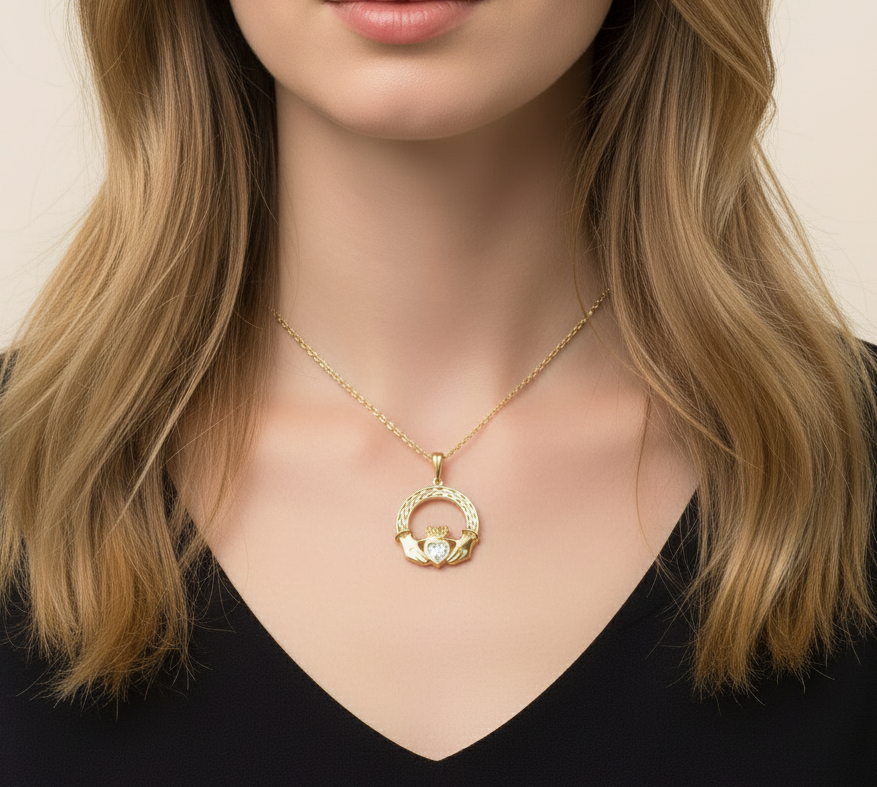 9ct gold cz claddagh pendant-p023