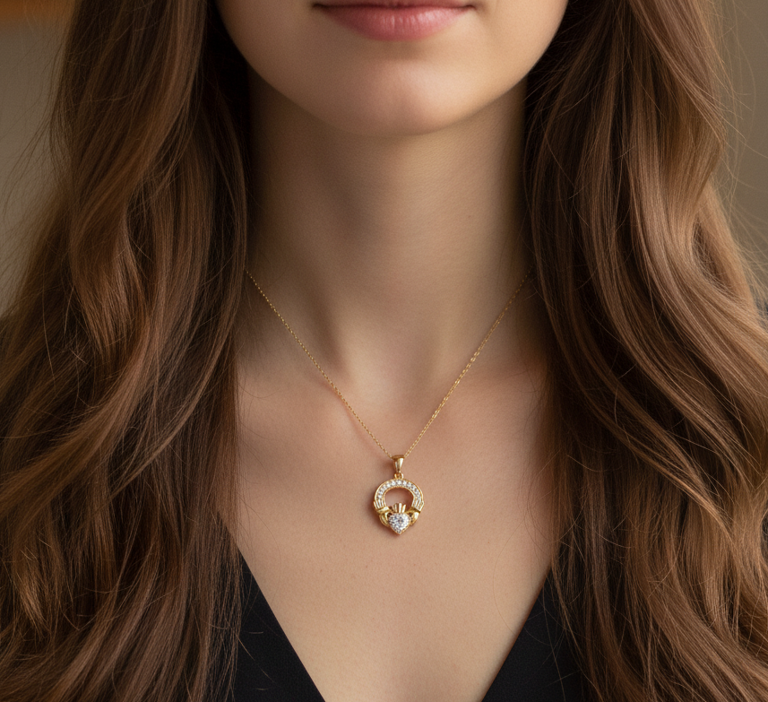 9ct gold cz claddagh pendant-p188