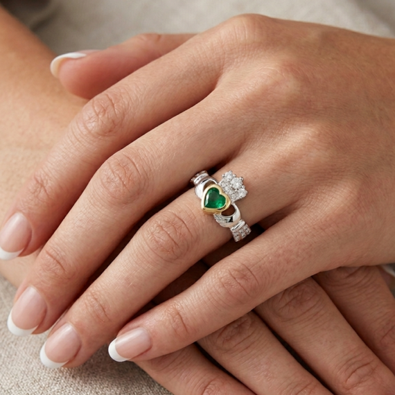 18ct Gold Diamond Claddagh Ring-CLDIA3W