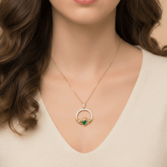 Claddagh Pendant-P063