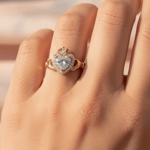 18ct Gold LAB Diamond Claddagh Ring-DPL752