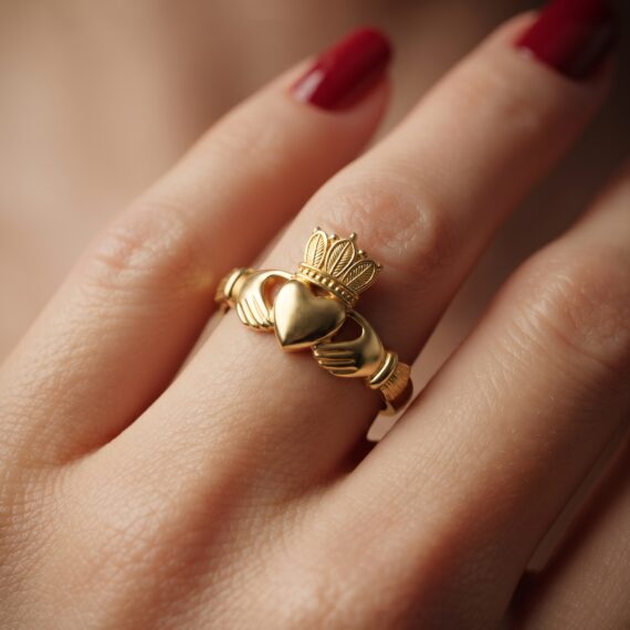 9ct Gold Claddagh Ring-CL61