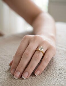 18ct Gold Radiant Cut Lab Diamond Engagement Ring-DPL787
