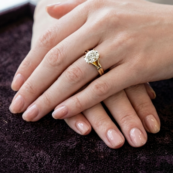 18ct Gold Split Shoulder Oval Lab Diamond Engagement Ring-DPL784
