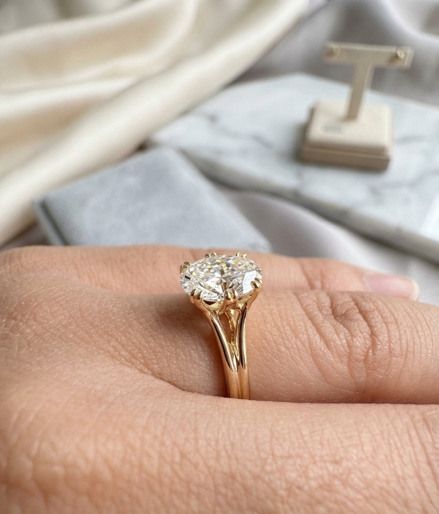 18ct Gold Split Shoulder Oval Lab Diamond Engagement Ring-DPL784side image