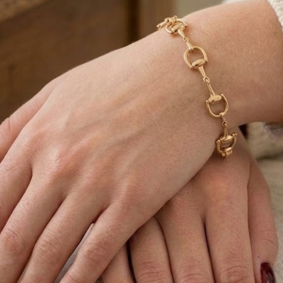 9ct Gold Horse Shoe Equestrian Bracelet-B4